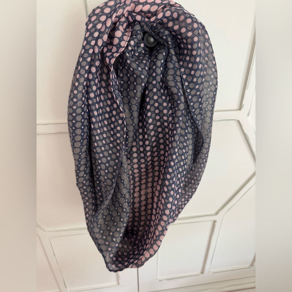 Tommy Bahama Infinite Scarf